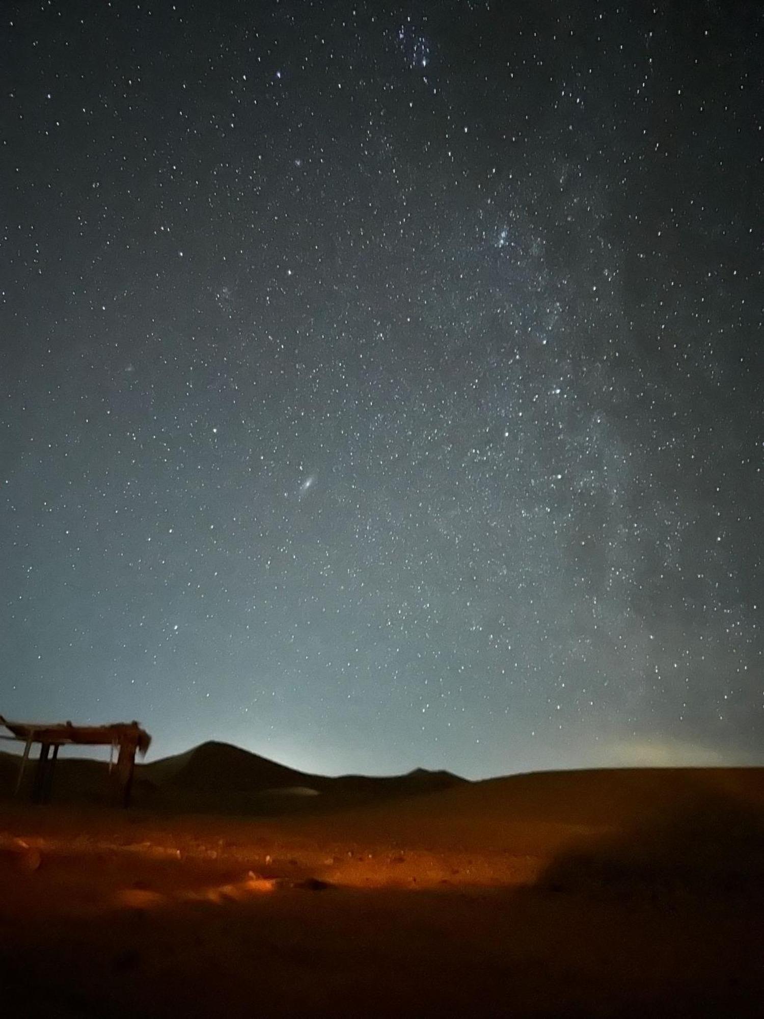 ホテル Sahara Tours Luxury Camp メルズーガ エクステリア 写真